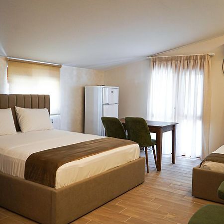 Delmar Apartments Голем Экстерьер фото